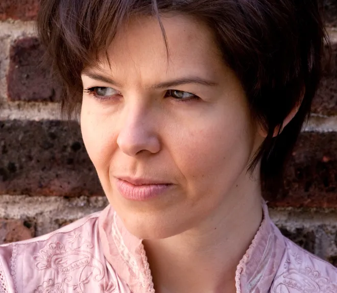 julia-deck_c_helene_bamberger.jpg