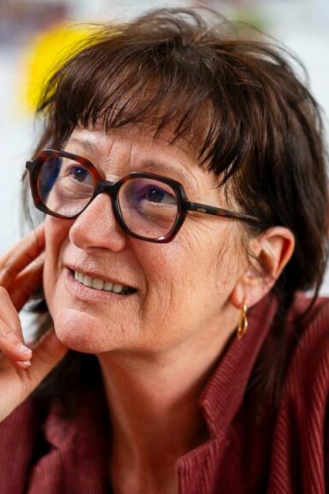 portraitpaysageevakavian-credit-alain-kentos-400x575.jpg