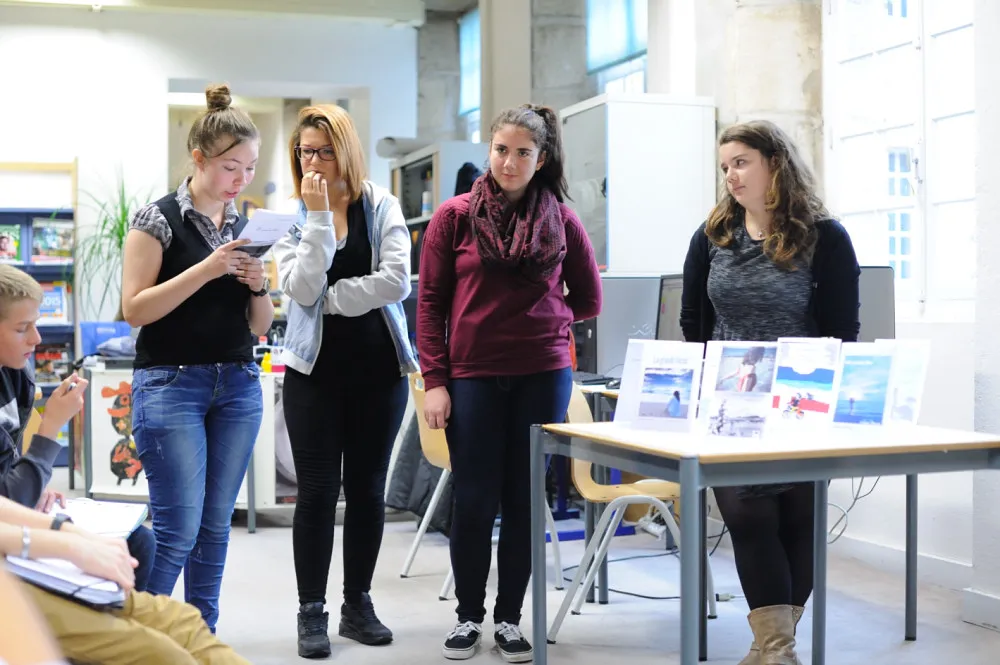 14-11-26_demoulin-lycee-nodier-dole-2.jpg
